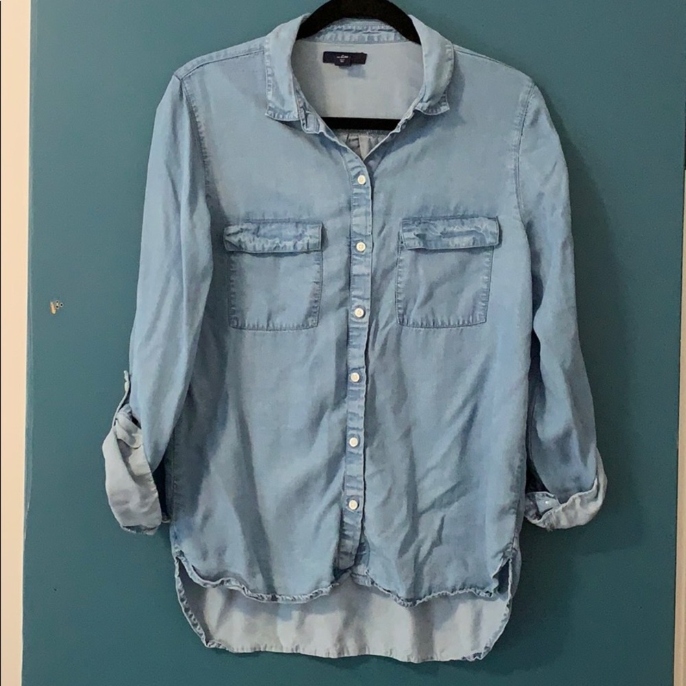 Gap tencel chambray button down